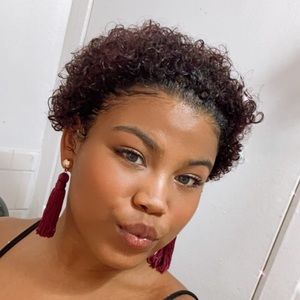 Meet your Posher, Emely